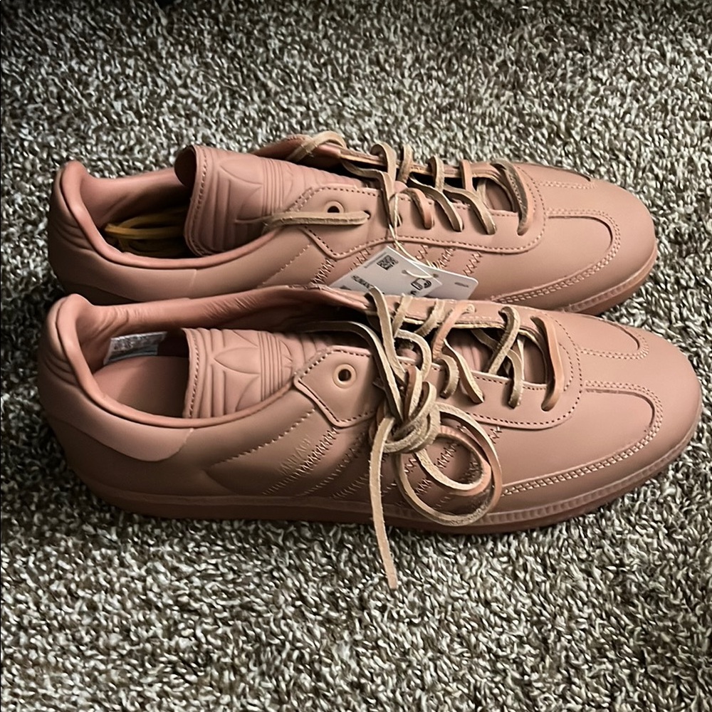 Men's Pink Sneakers